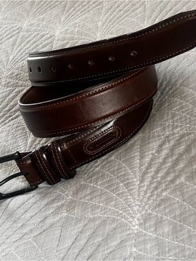 Columbia Men’s Leather Belt Dark Brown Size 42 Rugged Classic Casual